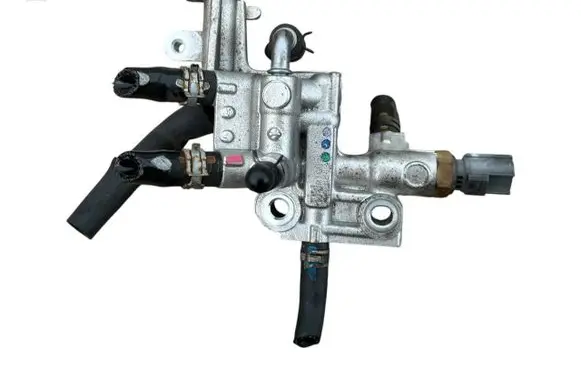 Mazda CX-3 Fuel distributor a16g26