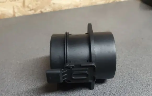 Mercedes-Benz E C207 W207 Mass air flow meter A6450900048