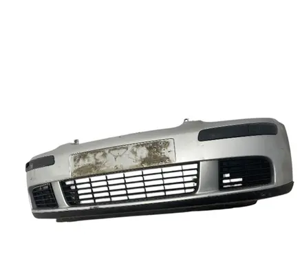 Volkswagen Golf V Front bumper