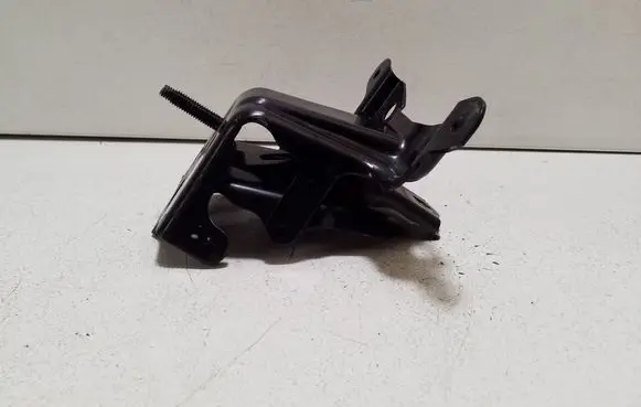 Other front suspension part