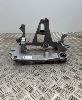 BMW 3 G20 G21 A/C compressor mount bracket 5B31E60