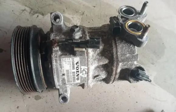Volvo V40 Air conditioning (A/C) compressor (pump) 31348965 049701015B4
