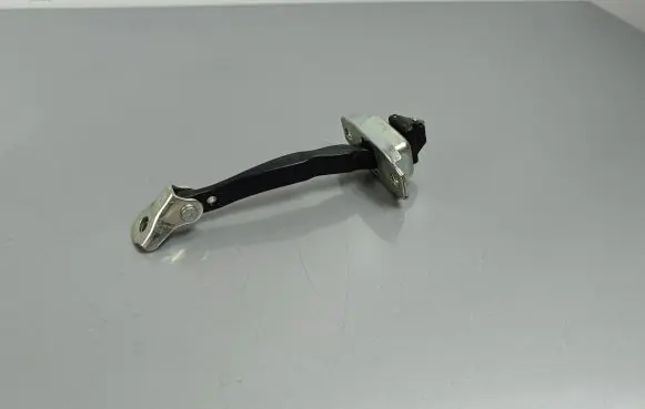 Mitsubishi Eclipse Cross Rear door check strap stopper