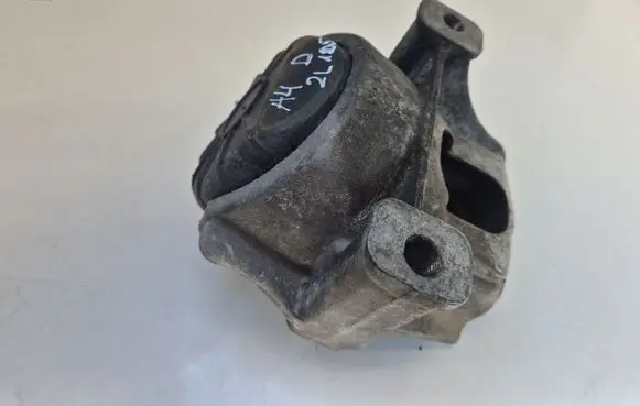 Audi A4 S4 B8 8K Engine mount bracket 8K0199381