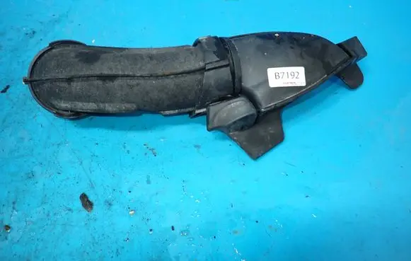 Opel Mokka Air intake duct part 94550568 1121355S02