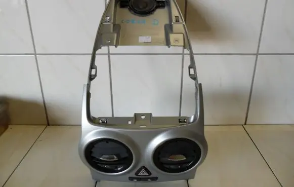 Opel Corsa D Central console control unit 
