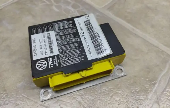 Volkswagen PASSAT B6 Airbag control unit/module 3C0909605F