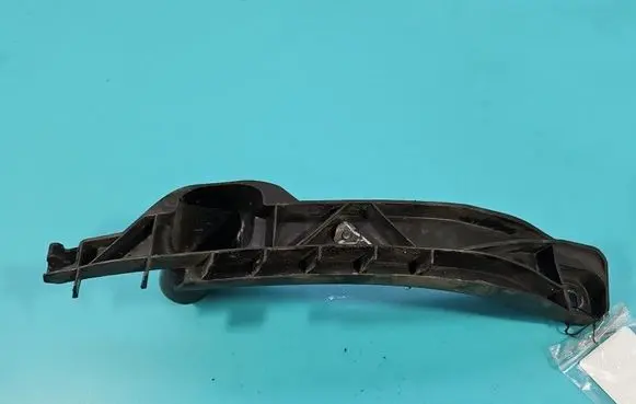 Volkswagen Jetta V Front bumper mounting bracket 1K0807889B IMPRK1527213