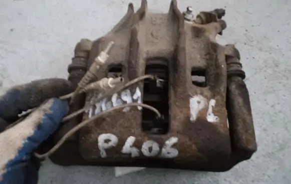 Peugeot 406 Front brake caliper