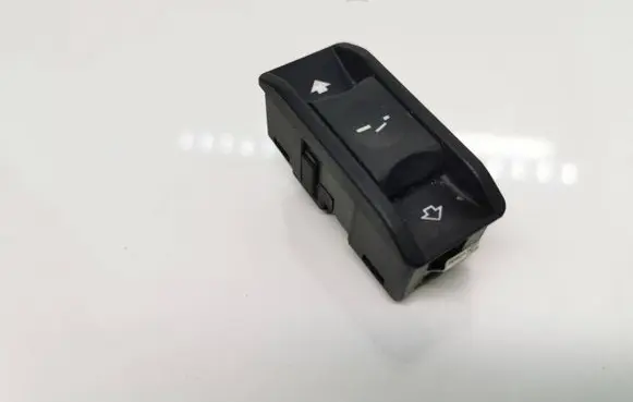 BMW 5 E60 E61 Sunroof switch 6907288 03015010 61.31-6907288
