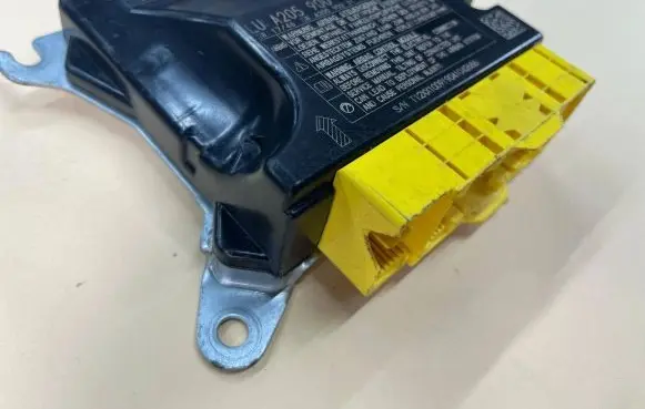 Mercedes-Benz C W205 Airbag control unit/module A2059006537