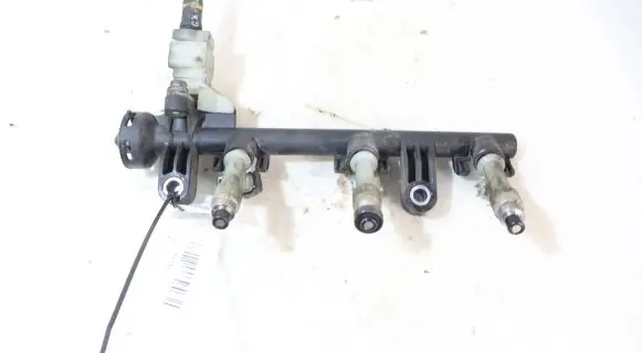 Toyota Yaris Fuel main line pipe