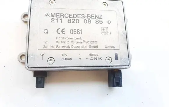 Mercedes-Benz E W211 Antenna control unit 2118200885