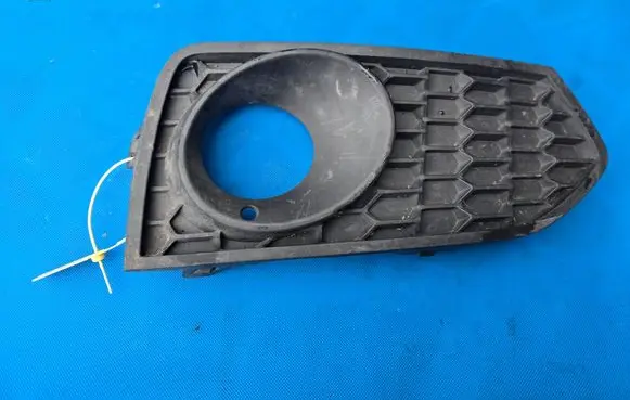 BMW 2 F22 F23 Front fog light trim/grill 8055320