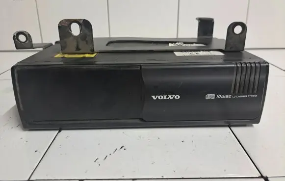 Volvo V70 CD/DVD changer 