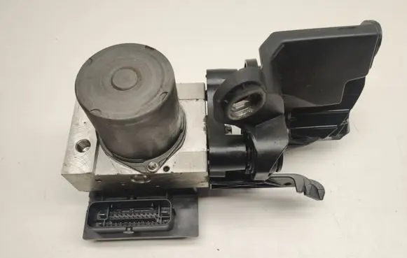 Mercedes-Benz E W212 ABS Pump A2124313512