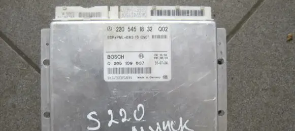 Mercedes-Benz S W220 ESP (stability system) control unit 2205451832 0265109607