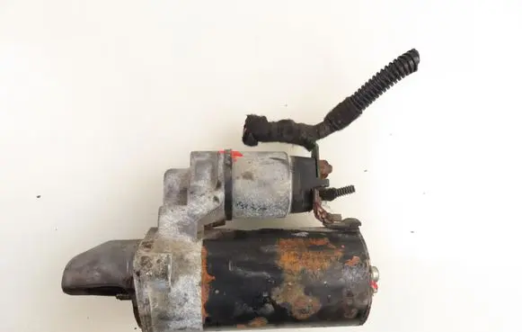 Opel Corsa D Starter motor 