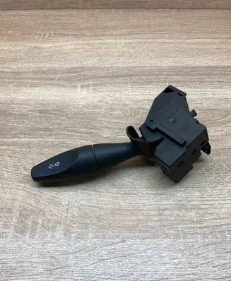 Ford Focus Indicator stalk 98AG13335AD