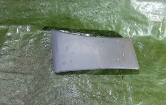 Mazda Tribute Fender trim (molding)
