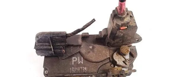 Opel Astra H Rear door lock 13210739