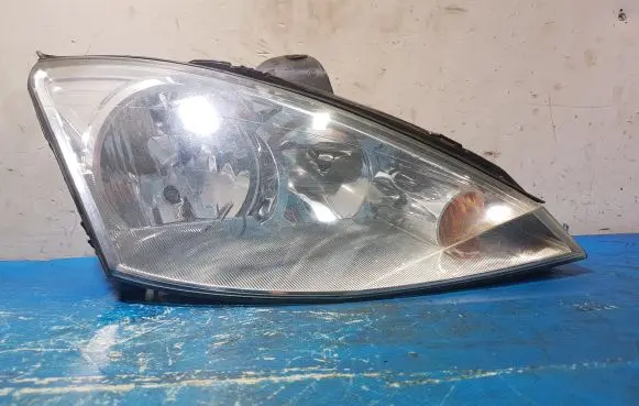 Ford Focus C-MAX Headlight/headlamp