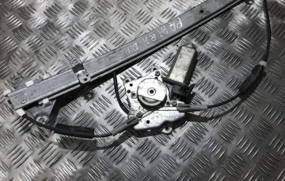 Nissan Prairie Sliding door window regulator with motor