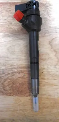 Skoda Octavia Mk3 (5E) Fuel injector 0445110475