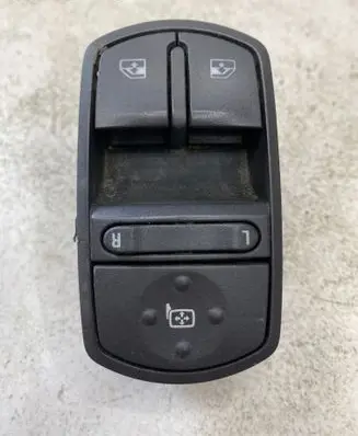 Opel Corsa D Electric window control switch 13258521 315625731