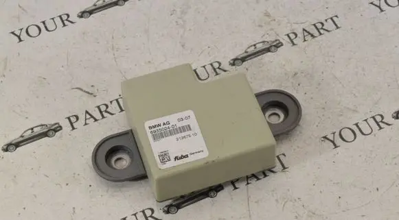 BMW 5 E60 E61 Antenna control unit 6935024
