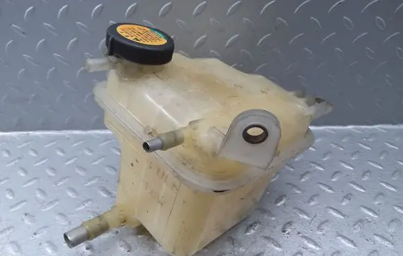 Mitsubishi Grandis Coolant expansion tank/reservoir 1375A033
