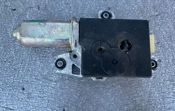 Nissan Patrol Y61 Sunroof motor/actuator 91295VB000
