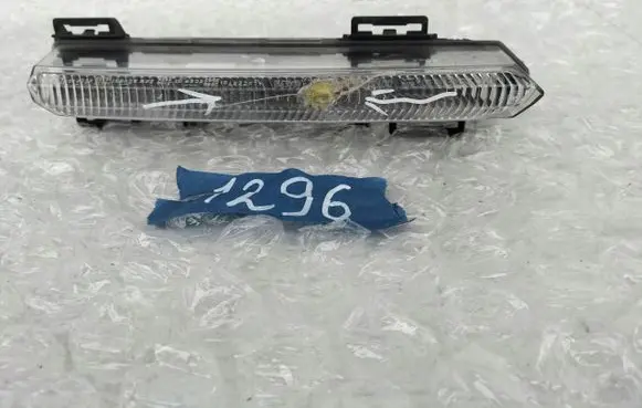 Mercedes-Benz B W246 W242 Front fog light 2049069100