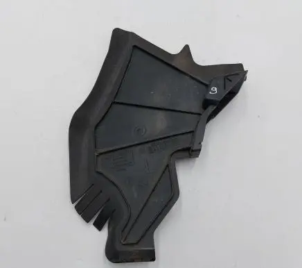 Mini Cooper Countryman R60 Wiper trim 9801777