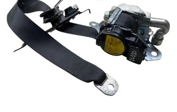 Lexus GS 250 350 300H 450H Front seatbelt J090331