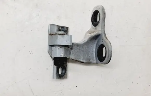 BMW 7 E65 E66 Front door upper hinge 7017816