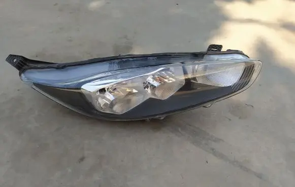 Ford Fiesta Headlight/headlamp C1BB-13W029-AF