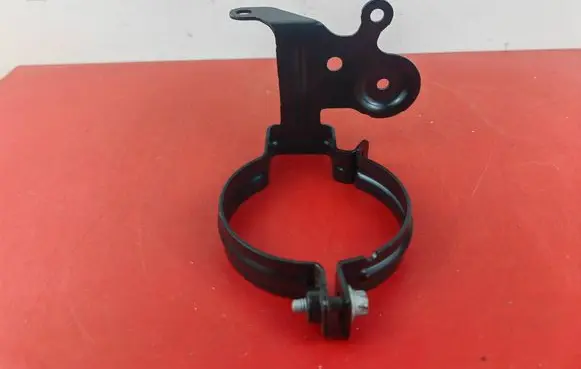 Mercedes-Benz GLC C254 Power steering pump mounting bracket A2548300901
