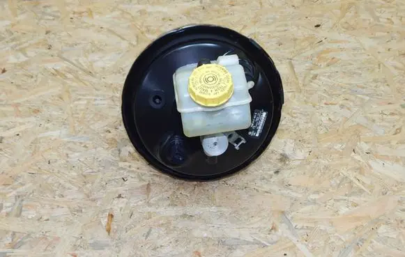 Volkswagen Multivan T5 Brake booster 7H0612101E 03786926024