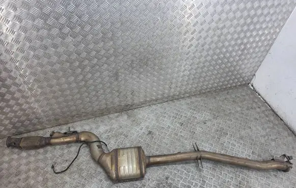 Mercedes-Benz C W205 Middle muffler/silencer A2054900614