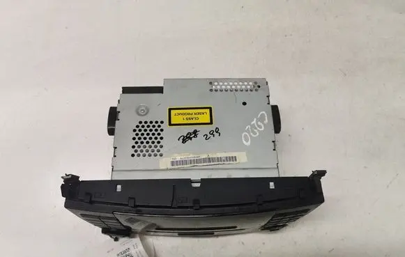 Mercedes-Benz C W203 Radio/CD/DVD/GPS head unit A2038273842