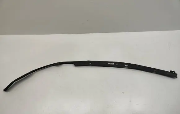 Chevrolet Camaro Front bumper splitter molding 84058354 300062