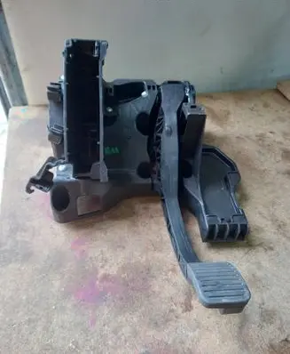 Fiat Ducato Pedal assembly 25863700 D258 F5408