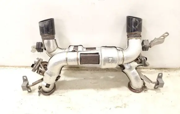 Maserati MC20 Muffler/silencer 670213187