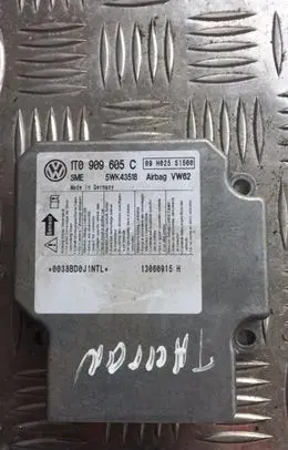 Volkswagen Touran I Airbag control unit/module 1t0909605c