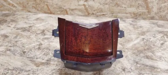 Cadillac SRX Glove box
