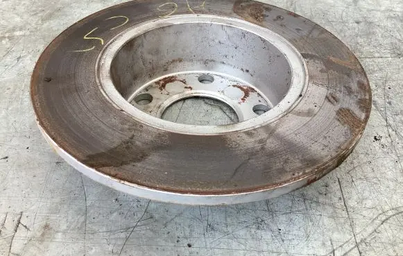 Audi A6 S6 C5 4B Rear brake disc