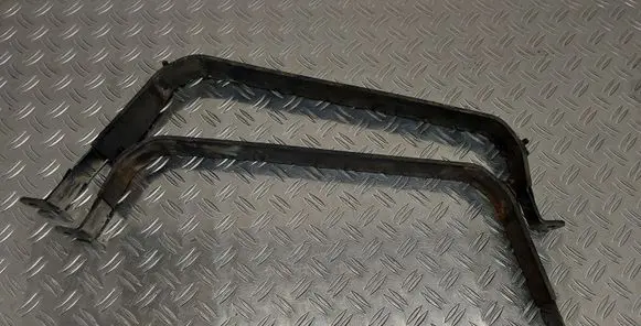 Toyota GT 86 Fuel tank mounting bracket 