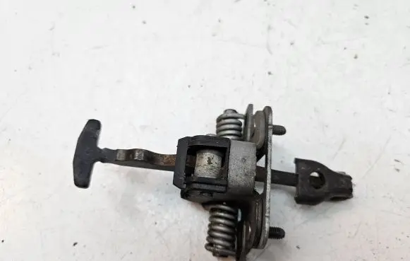 Citroen C4 I Picasso Front door check strap stopper