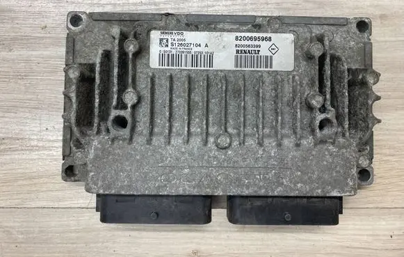 Renault Megane II Gearbox control unit/module 8200695968 8200563399 S126027104A